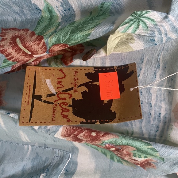 Men’s Beach Shirt - Picture 4 of 4